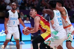 媒体人：小组赛练级结束 接下来是真刀真枪较量 我们还是一场场拼