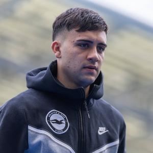 TA：切尔西接近租借博纳诺特达协议，利兹联原本已为他预订航班