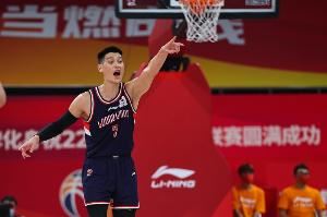 苏群：篮协应该沟通过归化林书豪 东亚血统后卫在NBA这表现是奇迹
