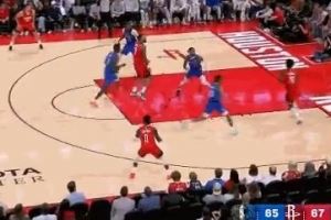 流畅配合！亚当斯中路不停球妙传 伊森溜底线暴扣打停独行侠！