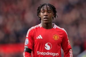 记者：梅努不太可能在冬窗被曼联外租 曾活泼的他最近显得不开心