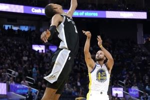 马刺二番战扳回一城?ESPN预测明日胜率:勇士40.3% 马刺59.7%