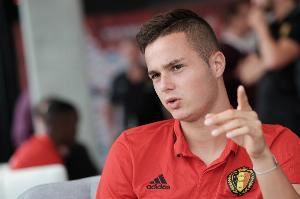 意媒：国米旧将范赫斯登左膝前交叉韧带断裂，生涯第3次重伤图片