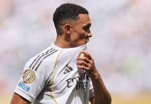 马卡：阿诺德希望复刻贝林厄姆的康复计划，以恢复最佳状态